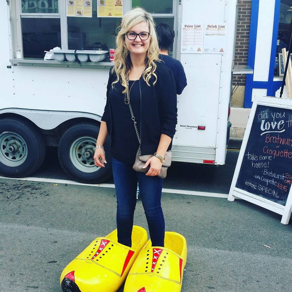 Meet your Posher, Sonya